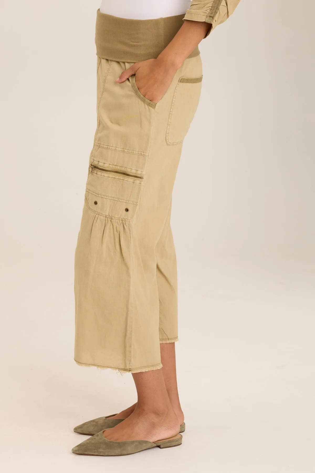 Pasqual Cotton Linen Flowy Cargo Crop