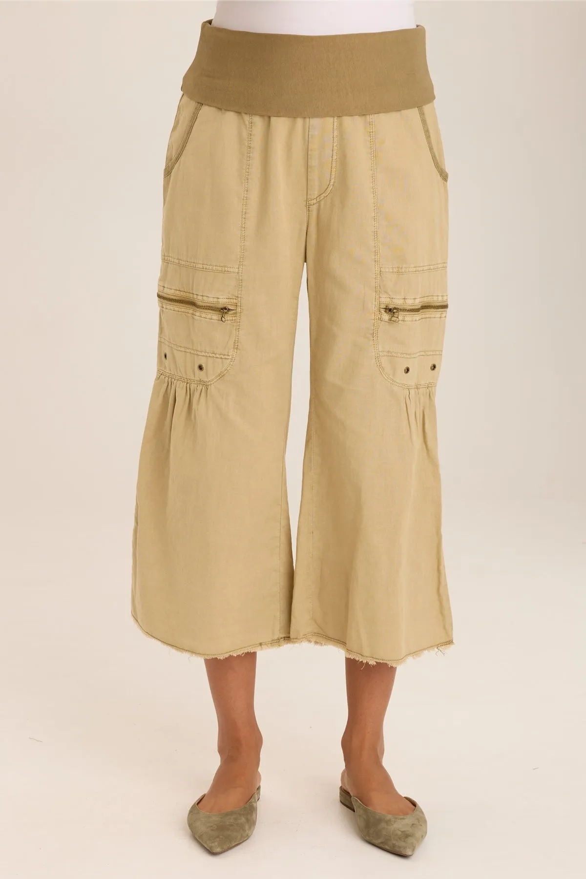 Pasqual Cotton Linen Flowy Cargo Crop