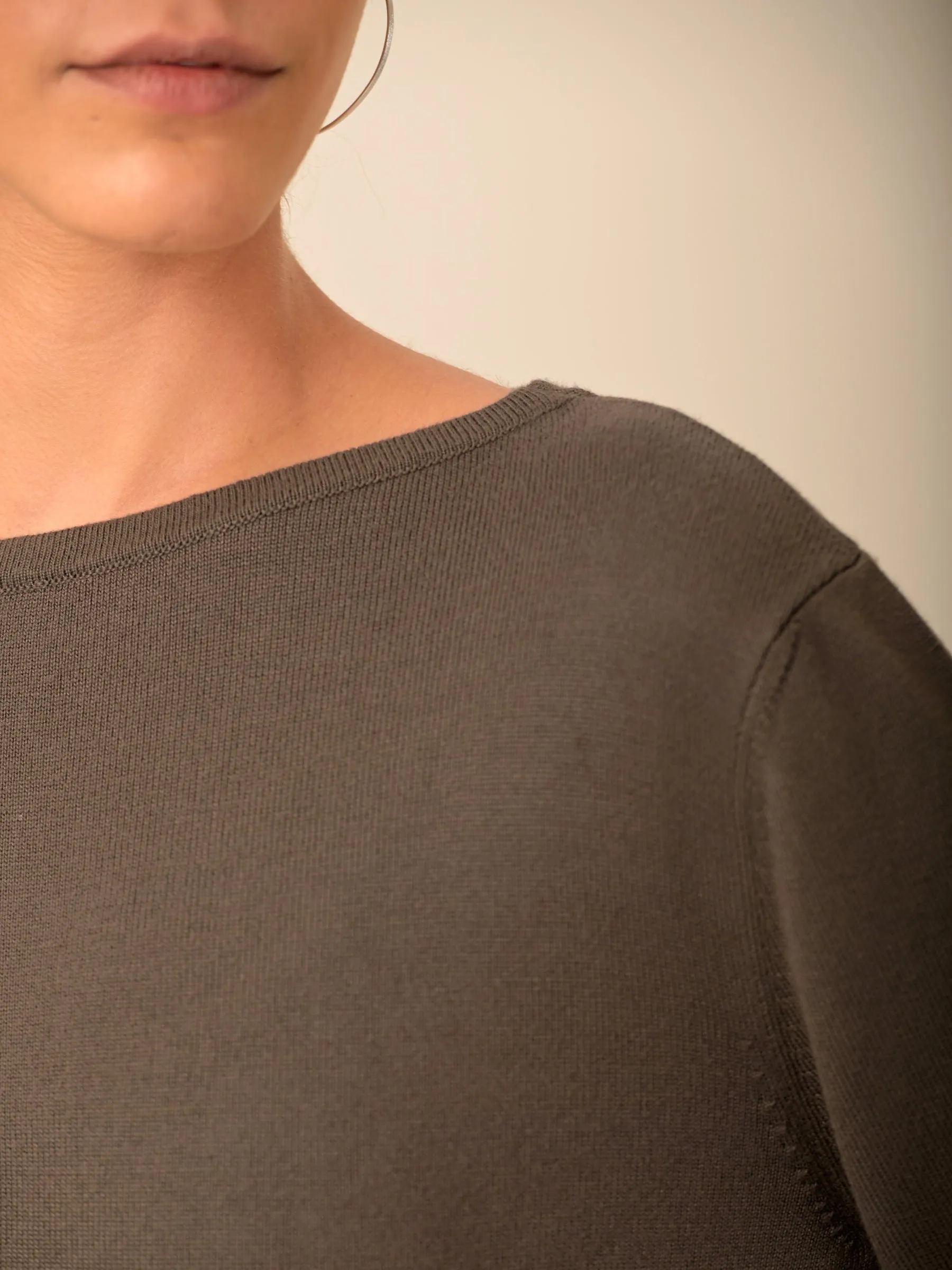 Pull boxy a col rond en bambou