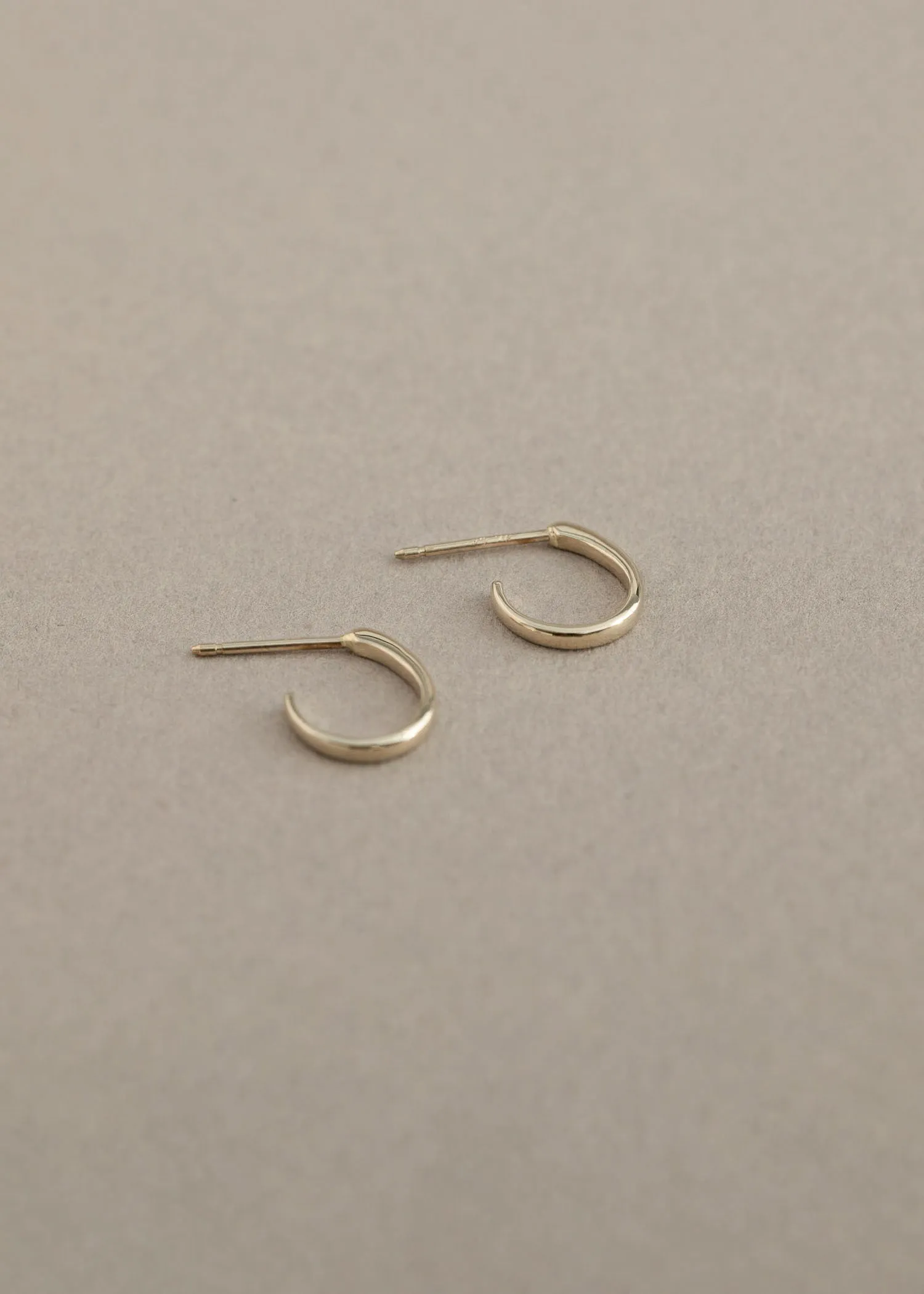 Slim Lilia Hoops