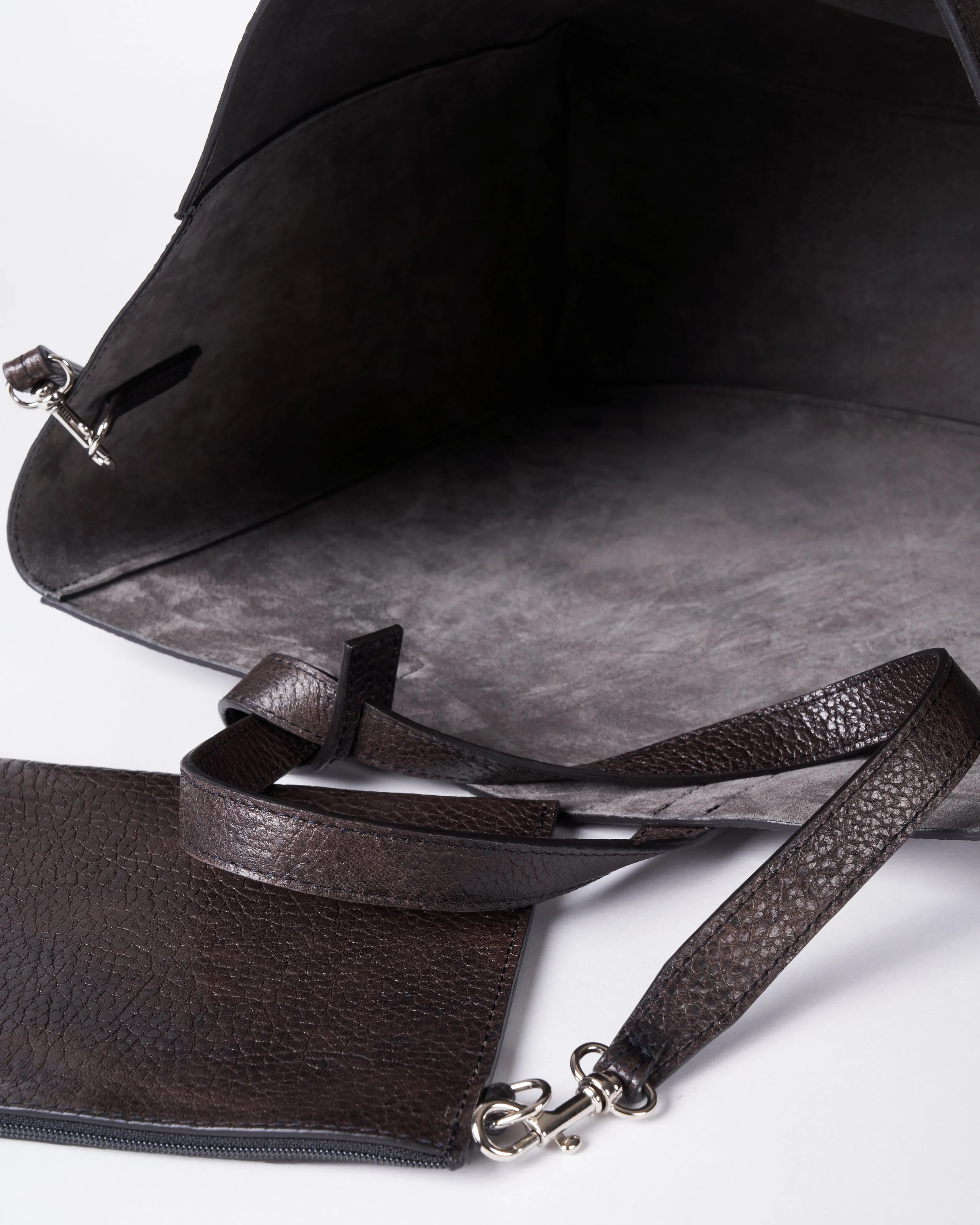 slouchy tote - graphite ovino