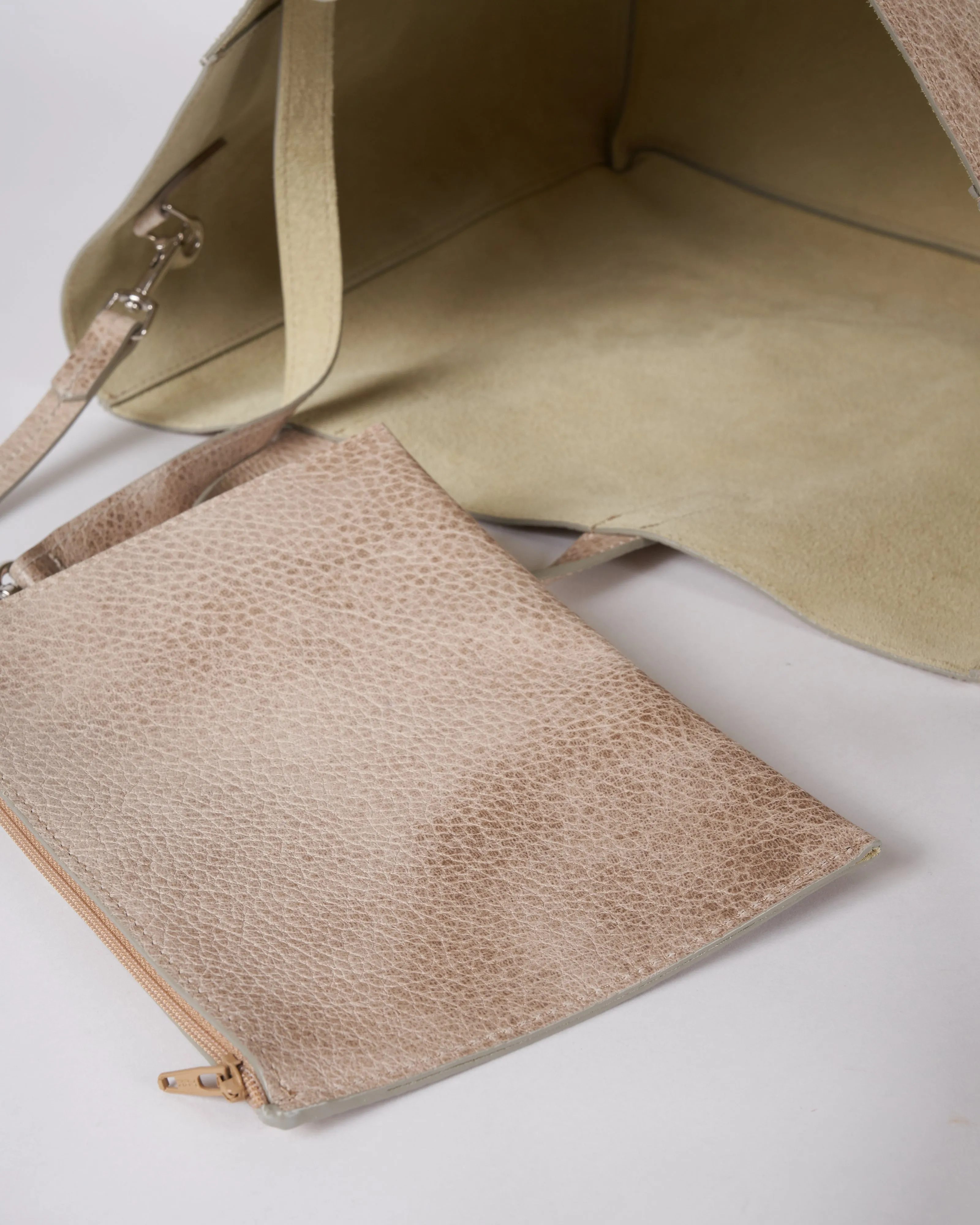 slouchy tote - stone ovino