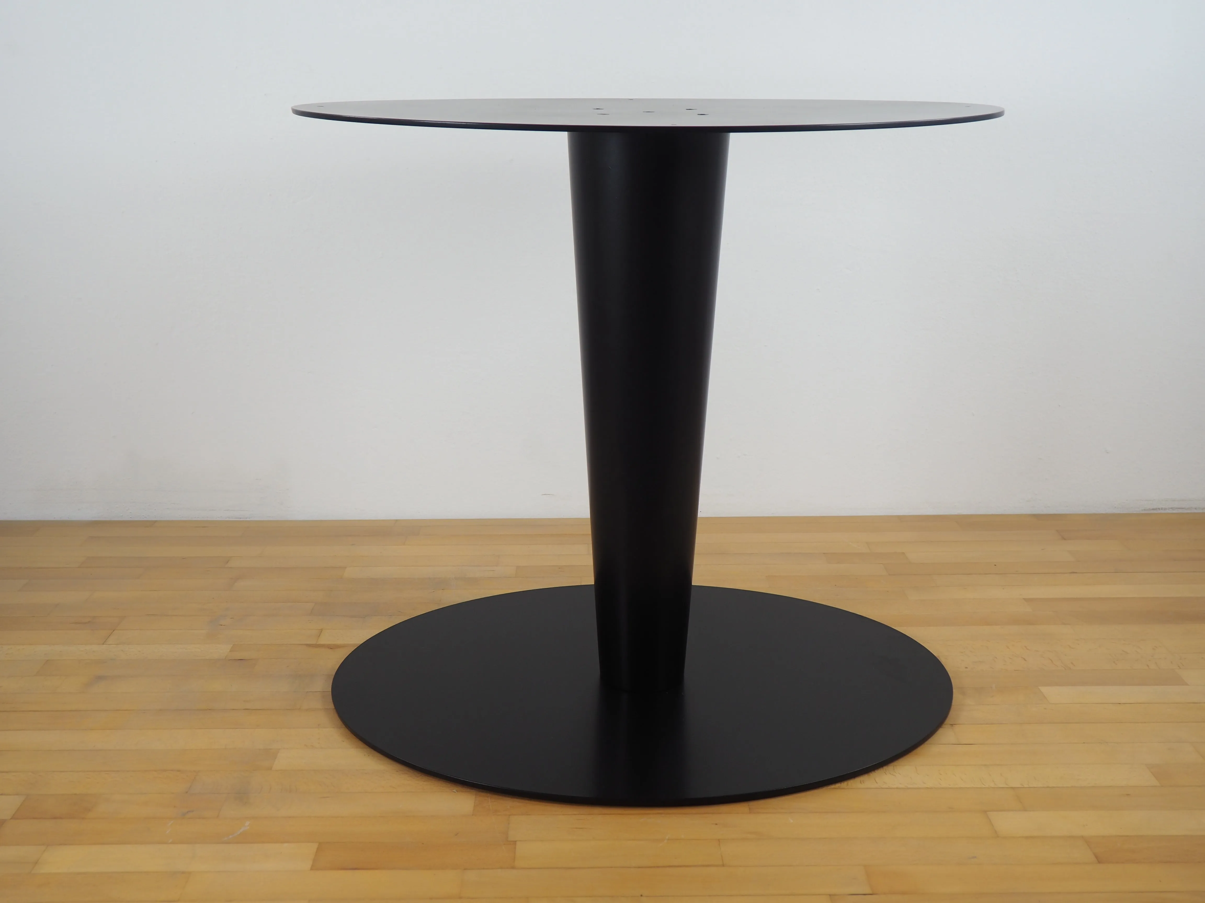 Steel Table Base , Round Table Pedestal, TULIP 28 by Balasagun