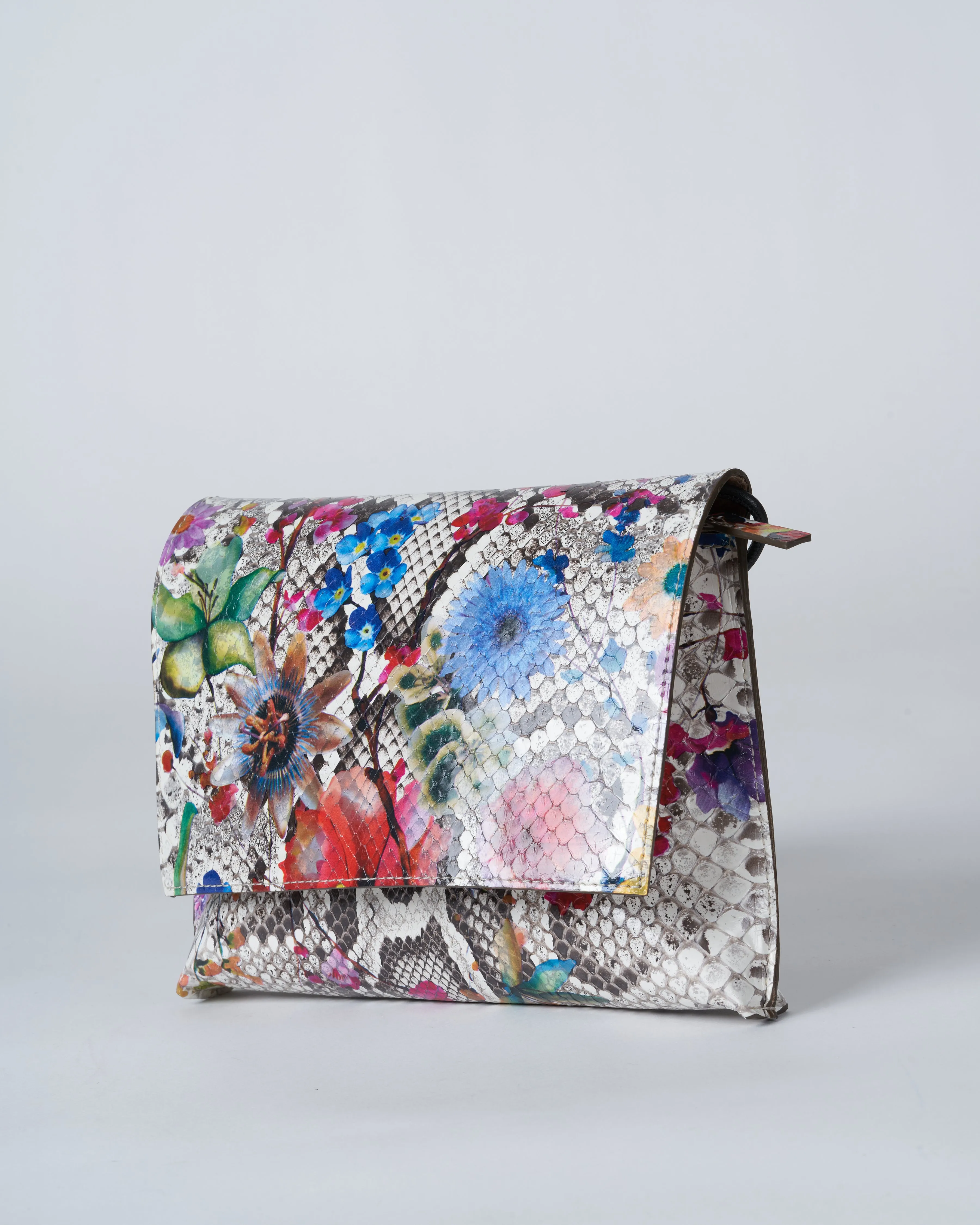 strappy foldover - floral python