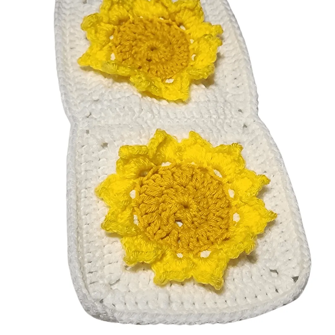 Sunflowers in Snow Scarf Crochet Pattern