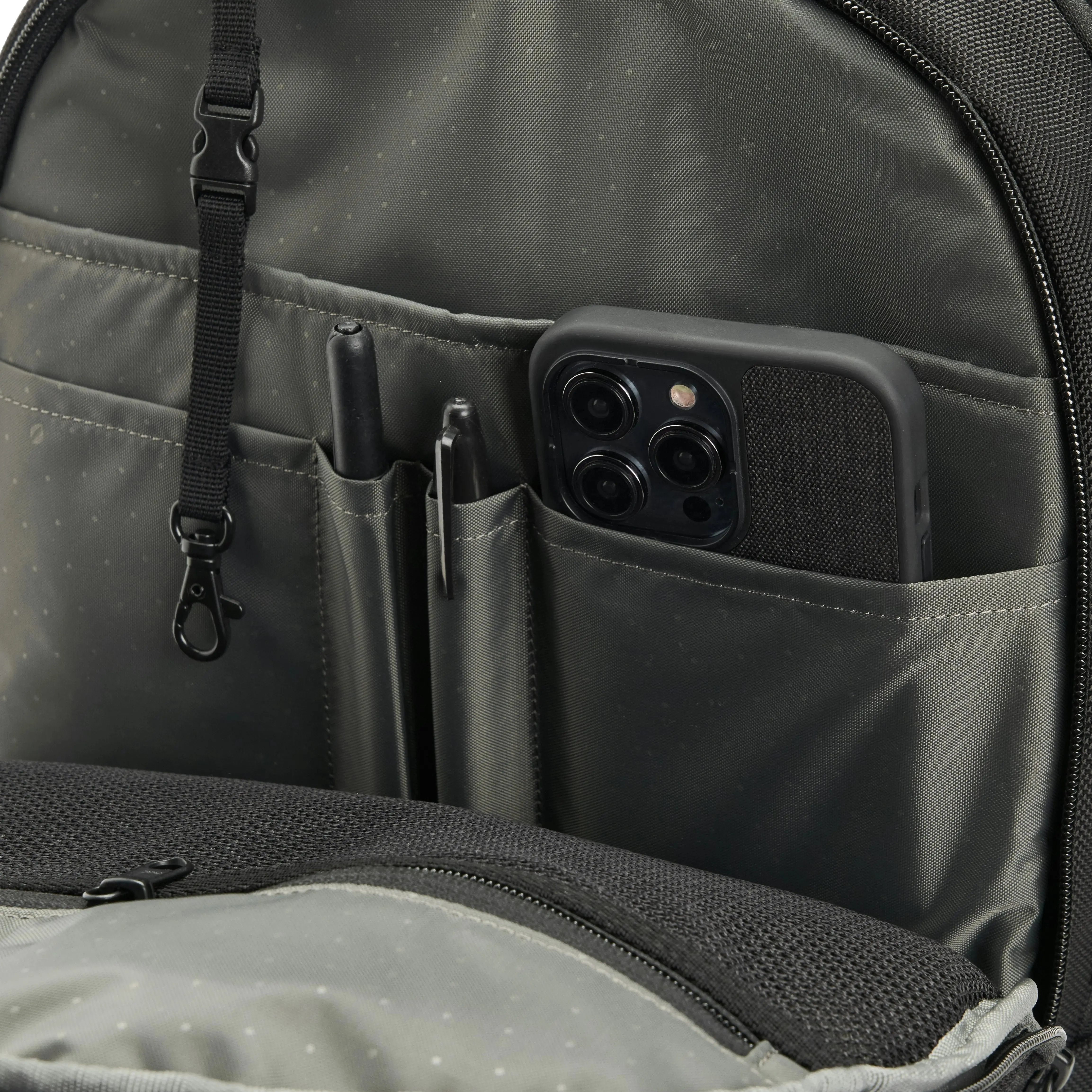 Tracks Backpack with Cordura® 25L