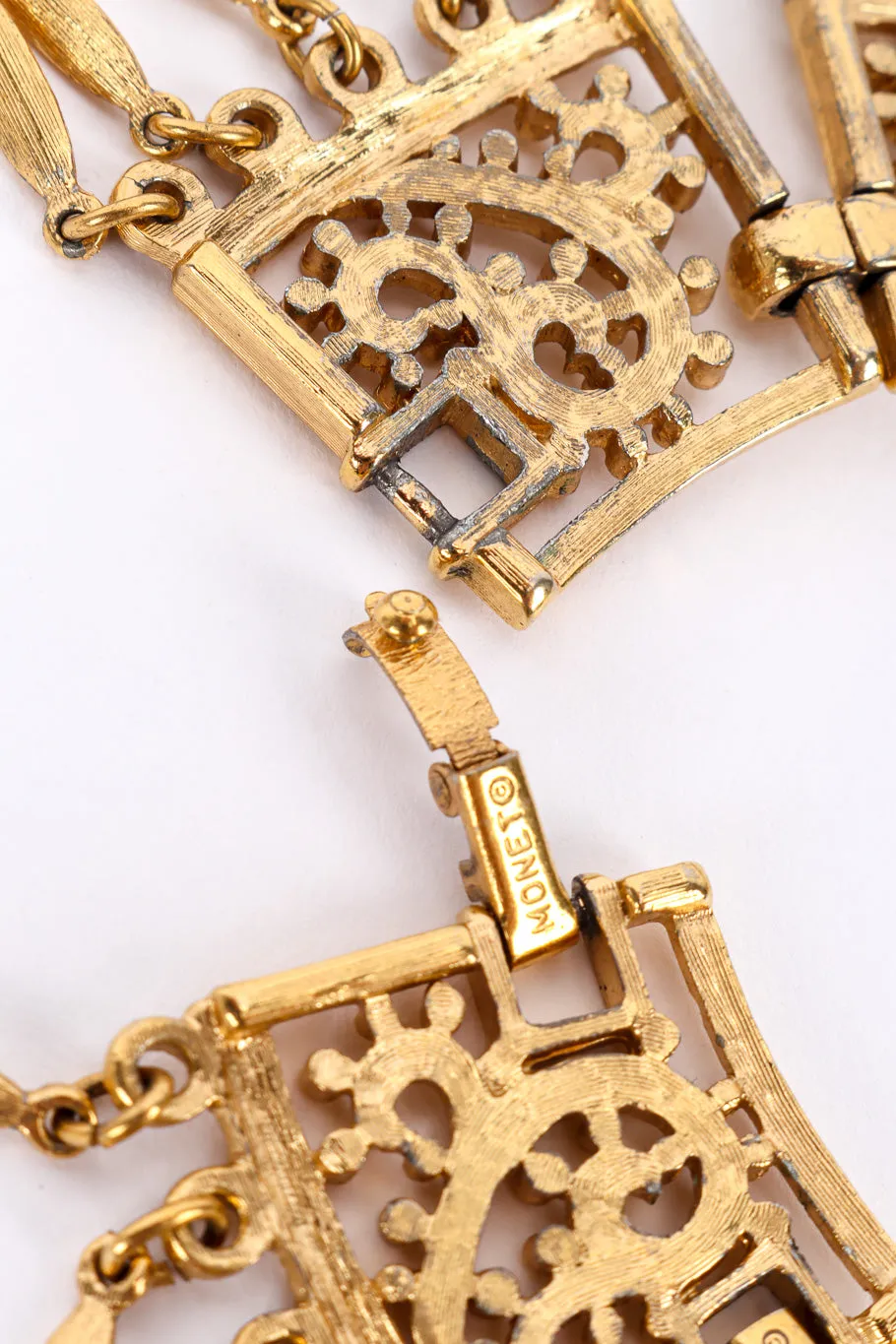 Trapezoid Swirl Link Collar Necklace