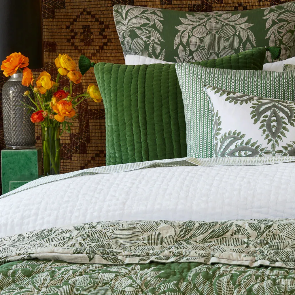 Velvet Moss Decorative Pillow