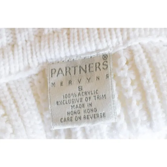 Vintage 90s High-neck Acrylic Snowflake  Sweater size M