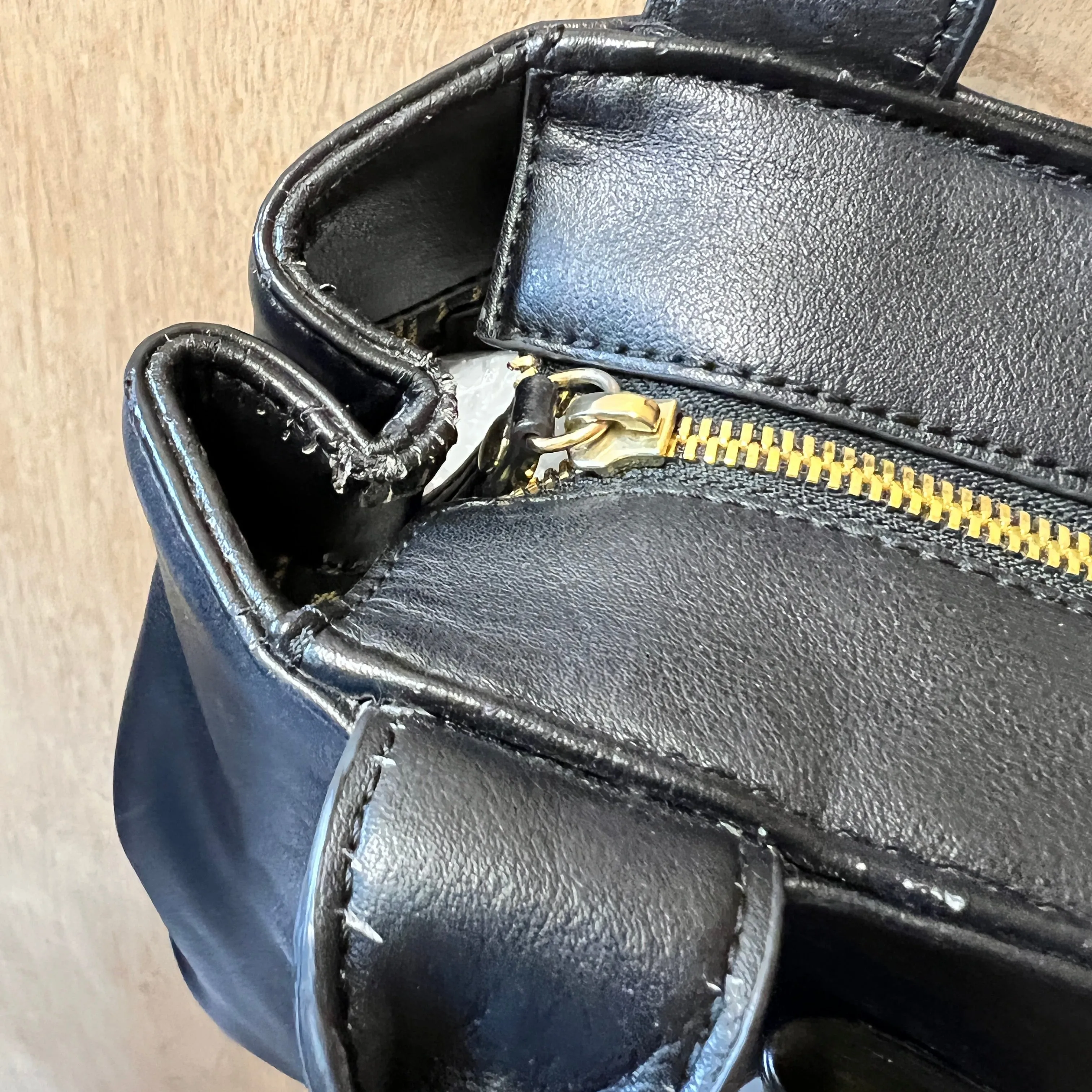 VIVIENNE WESTWOOD 1990s handbag as is