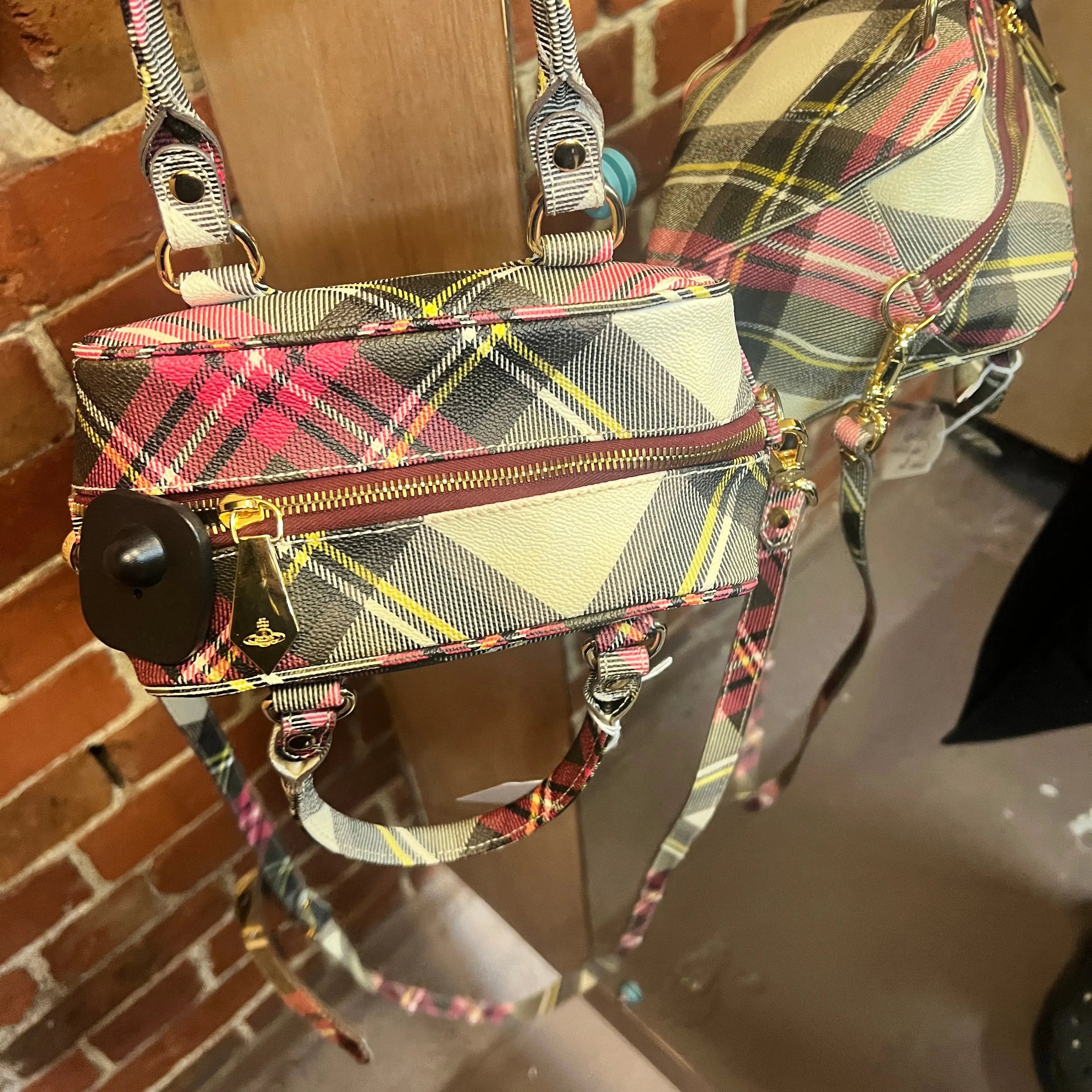 VIVIENNE WESTWOOD 2 strap handbag