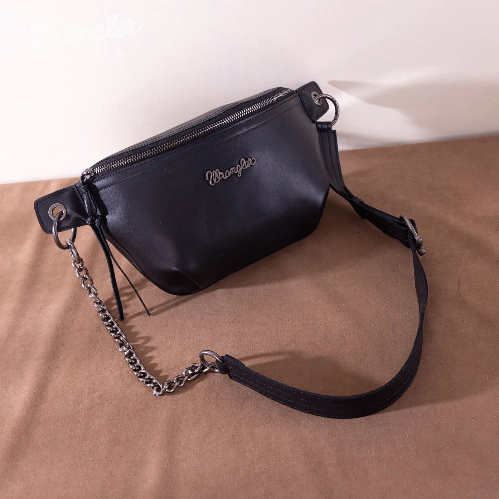 WG30-194 Wrangler Genuine Leather Belt Bag - Black