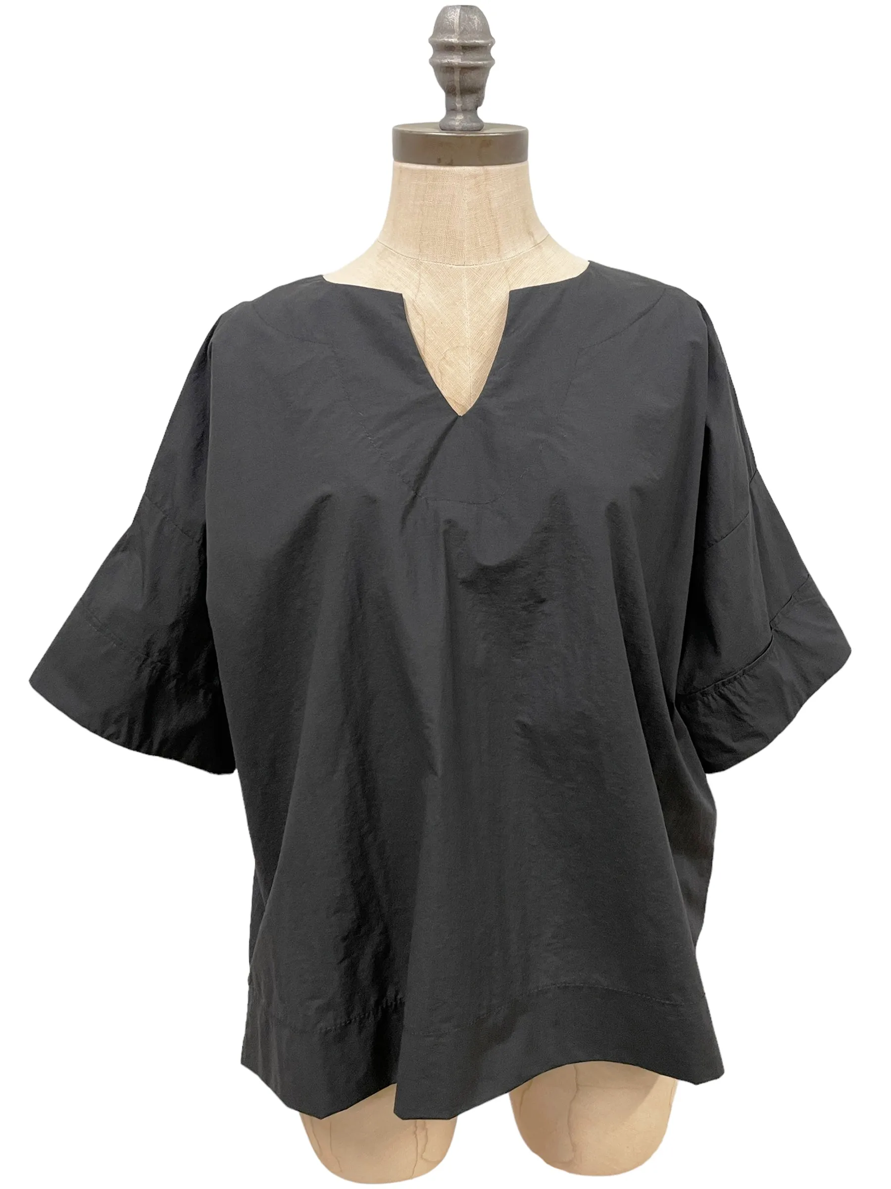 Yuka Top in Black